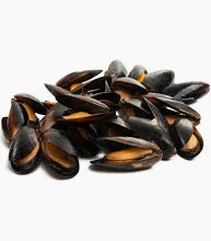 WHOLE MUSSELS COOKED FROZEN 60/80 IN A 1KG BAG